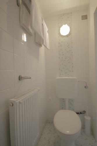 Hostal Ch-hotel Luka Budget