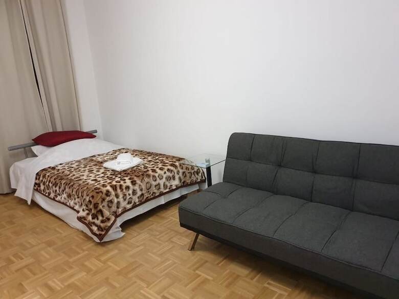 Ea Hotels (best Apartments)