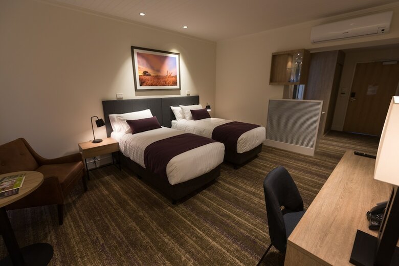 Porter's Plainland Hotel
