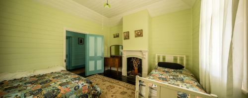 Hostal Currango Cottages