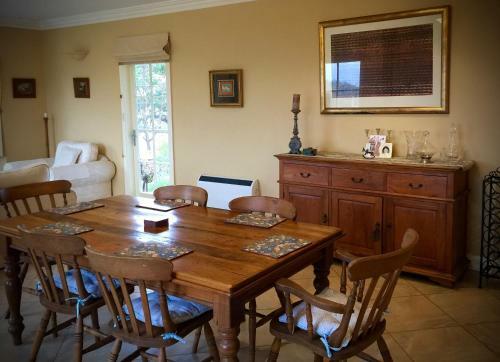 Wattle Grove Homestead Bed & Breakfast