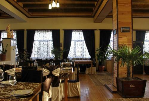 Hello Qusar Hotel