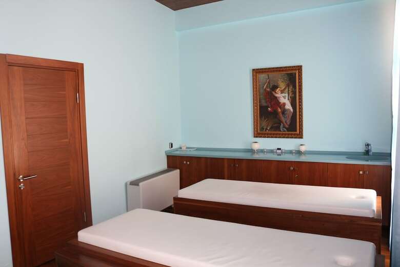 El Resort Hotel