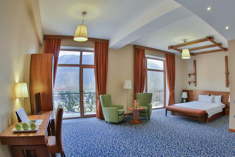 El Resort Hotel