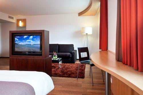 Hotel Ibis Del�mont