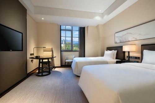 Crown Plaza Hotel Huailai