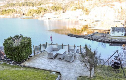 Holiday Home S�vareid Br�ten