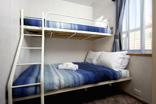 Hotel Lakes And Craters Holiday Park