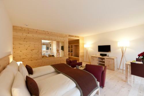 Relais & Ch�teaux In Lain Hotel Cadonau