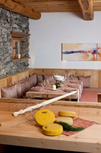 Relais & Ch�teaux In Lain Hotel Cadonau