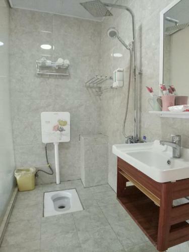 Hostal Huangyao Linshe Guesthouse