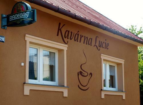 Hostal Kav�rna Lucie S Ubytov�n�m
