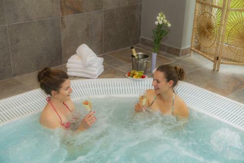 Hotel Resort Vyhl�dka ?lovice
