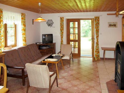 Holiday Home Haus Benda (dbj100)