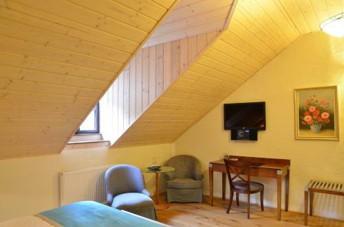 Bed & Breakfast Modr� Jelen