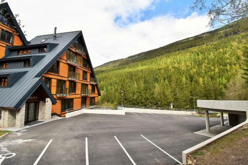 Luxury Apartments Adelka