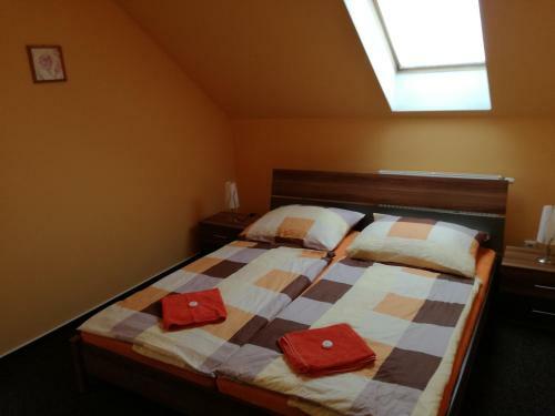 Hostal Restaurace - Penzion Bavorsk� Dv?r