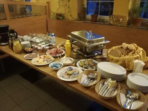 Hostal Restaurace - Penzion Bavorsk� Dv?r