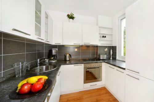 Apartment 91/65 ?pindler?v Ml�n