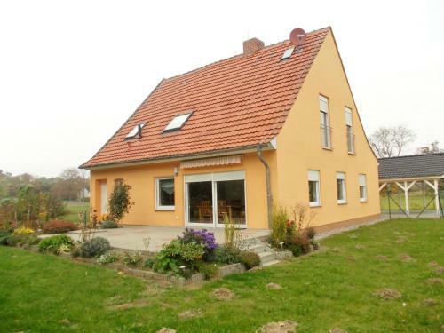 Spacious Holiday Home In Weitenhagen With Private Terrace