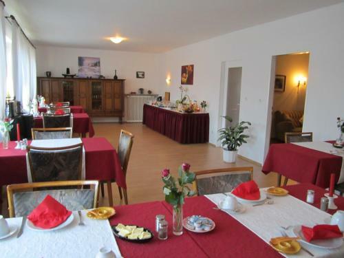 Phv Hotel Garni