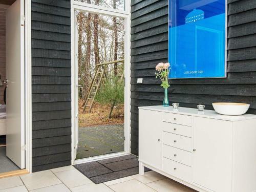 Four-bedroom Holiday Home In Glesborg 15