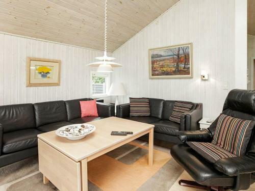 Three-bedroom Holiday Home In Otterup 6
