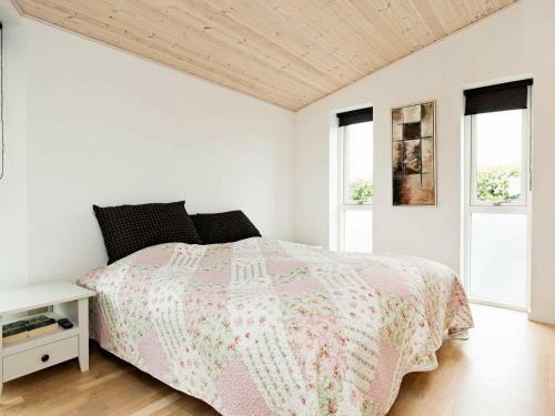 Holiday Home Mj�lnersvej