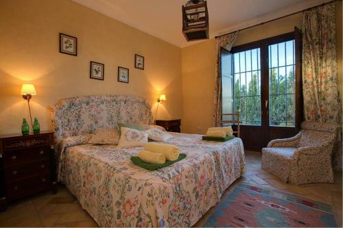 San Pedro Villa Sleeps 6 Pool Wifi