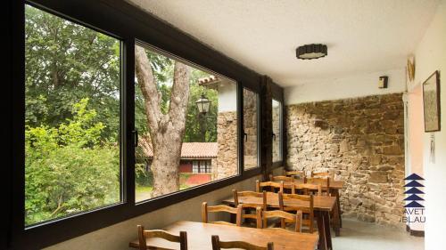 Albergue Hostal L'avet Blau