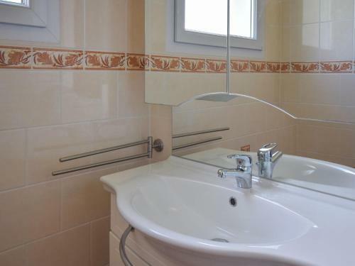 Beautiful Villa In Bassoues With Private Pool