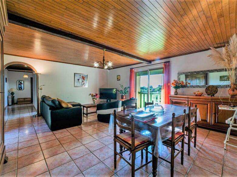 Ferienhaus Mit Pool Blanquefort S. Briolance 300s