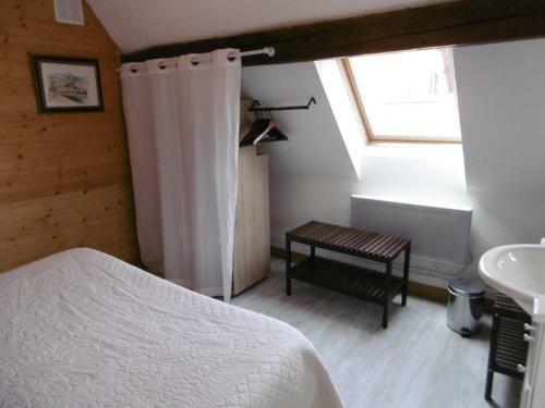Hostal A L'arc En Ciel