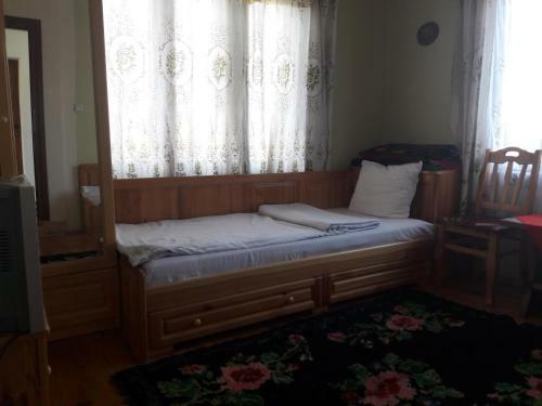 Hostal Sharkova Guest House