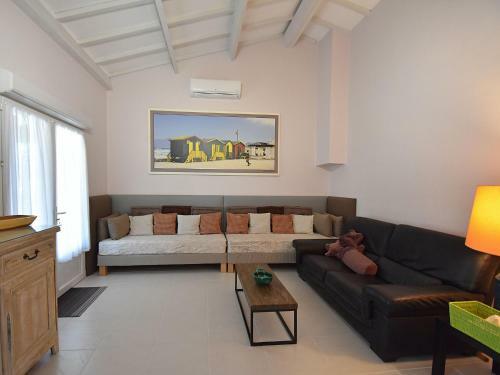 Luxury Villa With Heated Pool In Callian