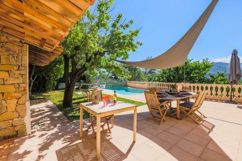 Villa Castagniers Soutrane Vi4144