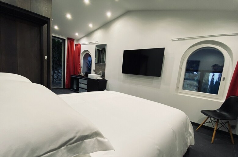 Hostal The Address Cassis