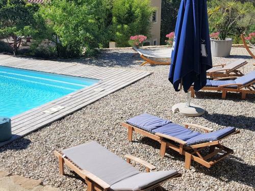 Charming Holiday Home In Faucon With Swimming Pool