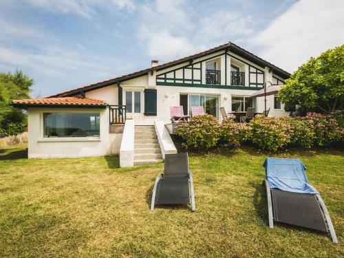 Guethary Villa Sleeps 6 Air Con Wifi