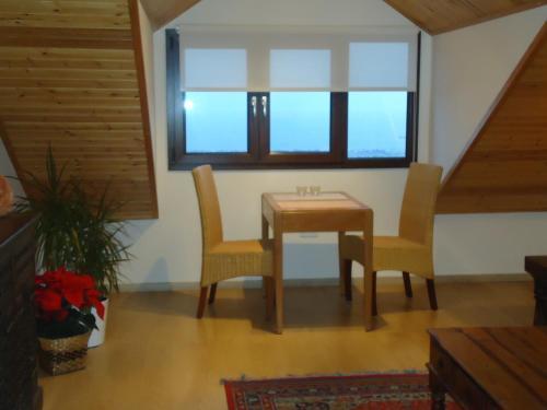 Petralona Apartment