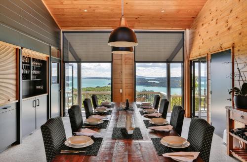 Te Whau Lodge