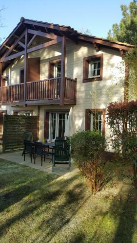 Maison De Vacances Dans Residence Avc Piscine - 337