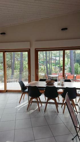 Estivel - Villa La Lisi�re Des Pins