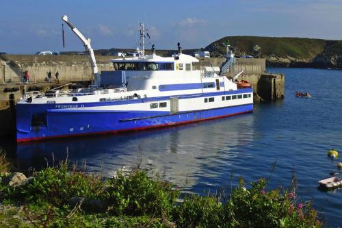 Holiday Home Ouessant - Bre051047-f