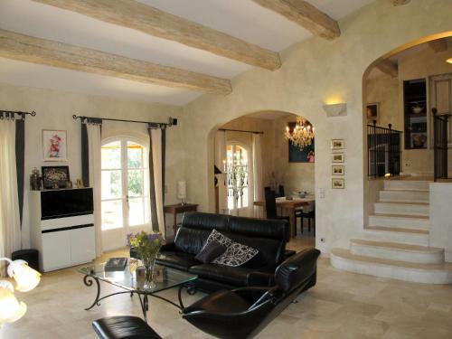 Holiday Home Le Mas De La Roche (lml120)
