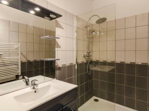 Quaint Holiday Home In Lalinde With Jacuzzi
