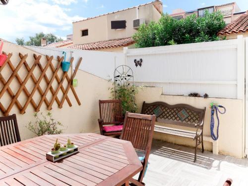 Holiday Home L'albatros (lgr110)