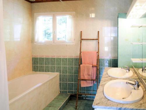 Holiday Home Jo�lle (vdm100)