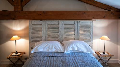 Les Deux Abbesses En Vert | La Grande Maison B&B