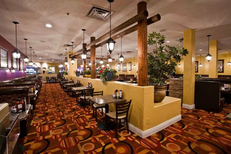 Hotel Tuscany Suites & Casino